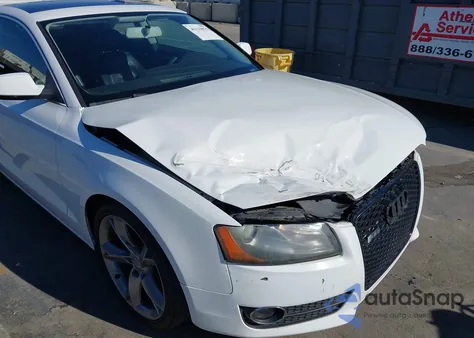 2011 Audi A5 2.0T Premium z USA, uszkodzony, nr VIN WAUCFAFR9BA025237